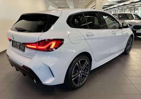 BMW 120, 2023