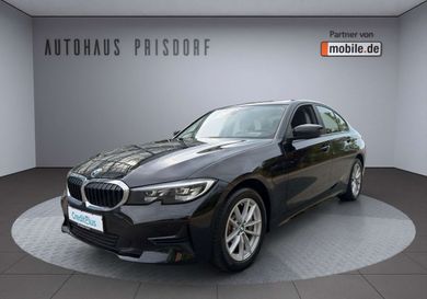 BMW 330, 2021