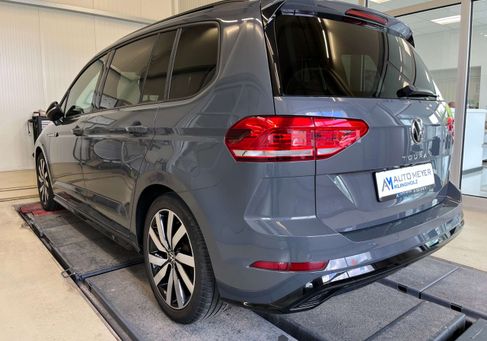 Volkswagen Touran, 2022 3