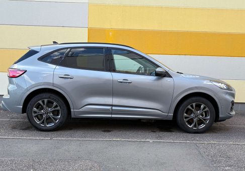 Ford Kuga, 2022