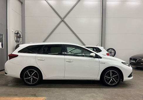 Toyota Auris Touring Sports, 2018