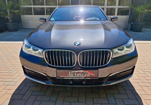 BMW 750, 2018