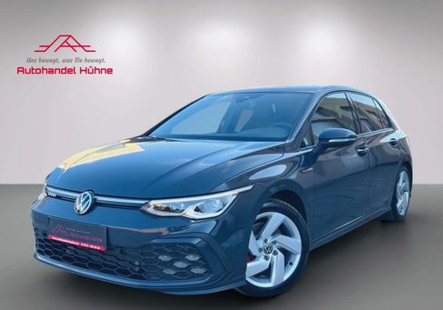 Volkswagen Golf, 2022