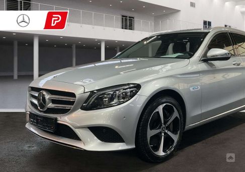 Mercedes-Benz C 300, 2021