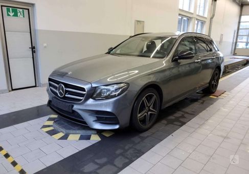 Mercedes-Benz E 300, 2019