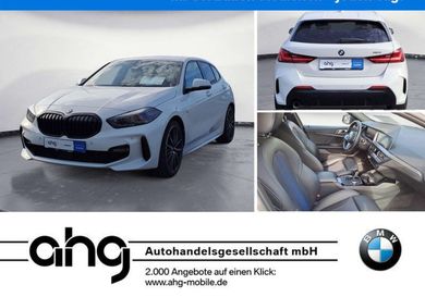 BMW 118, 2022