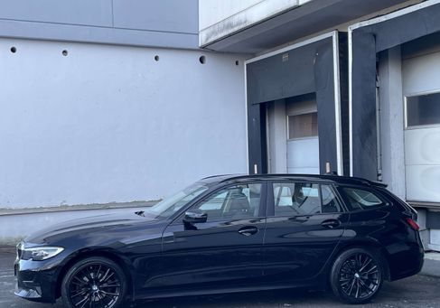 BMW 318, 2021