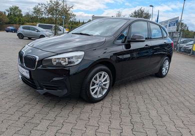 BMW 216, 2018