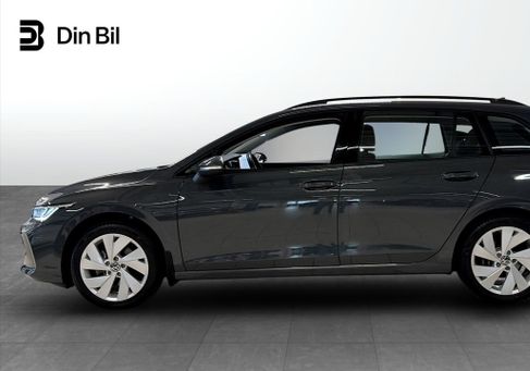 Volkswagen Golf, 2024 2