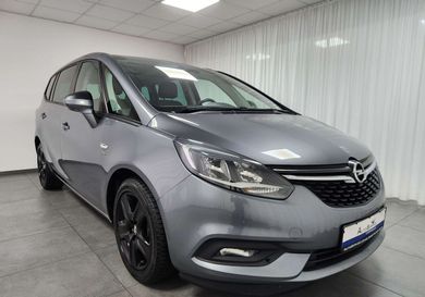 Opel Zafira, 2017
