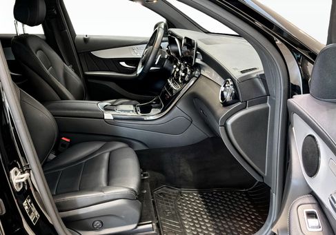 Mercedes-Benz GLC 300, 2022