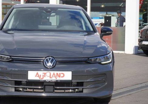 Volkswagen Golf, 2024 2