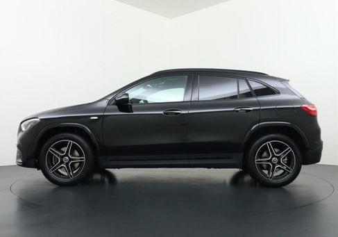 Mercedes-Benz GLA 250, 2025