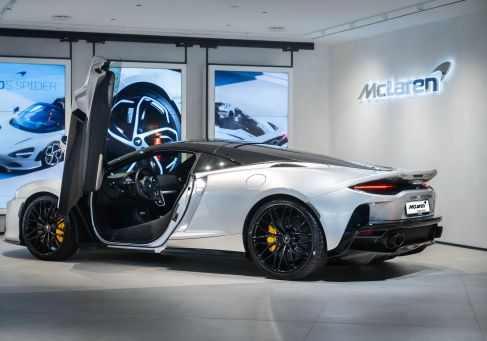 McLaren GT, 2025