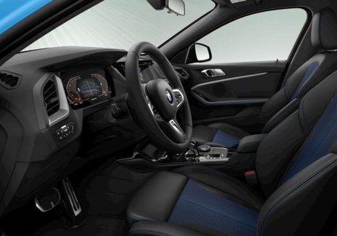 BMW 118, 2021
