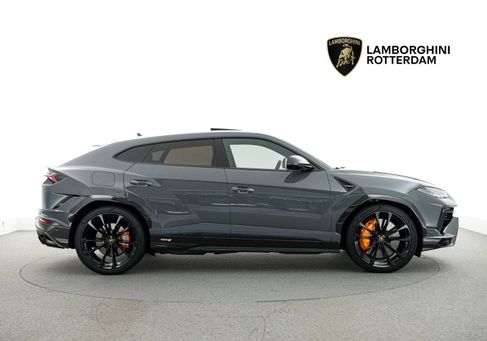 Lamborghini Urus, 2023 2