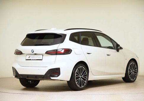 BMW 218, 2025 3