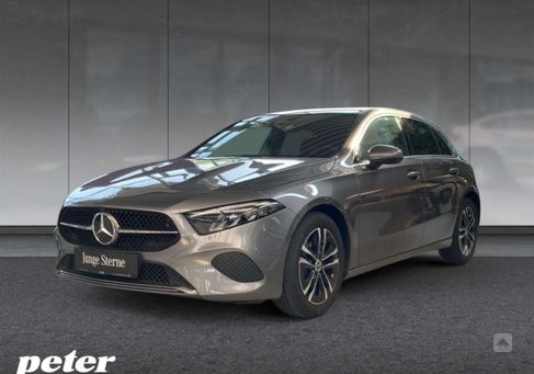 Mercedes-Benz A 180, 2023