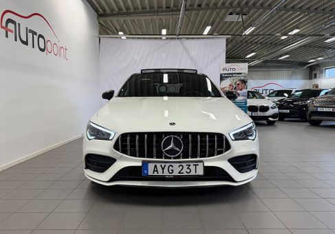 Mercedes-Benz CLA 200, 2022
