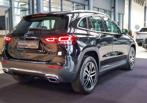 Mercedes-Benz GLA 220, 2020