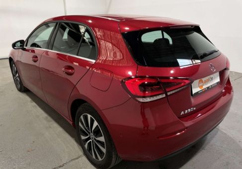Mercedes-Benz A 250, 2022