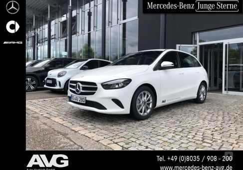 Mercedes-Benz B 200, 2022