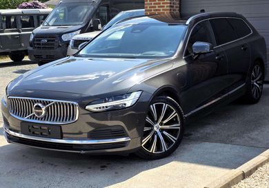 Volvo V90, 2022
