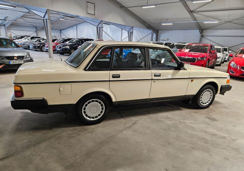 Volvo 244, 1990