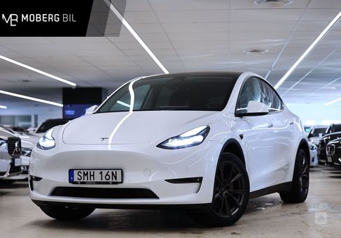 Tesla Model Y, 2022