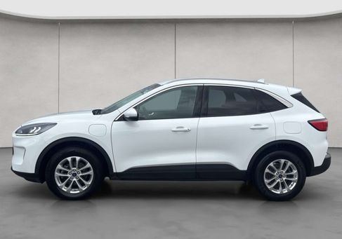 Ford Kuga, 2022