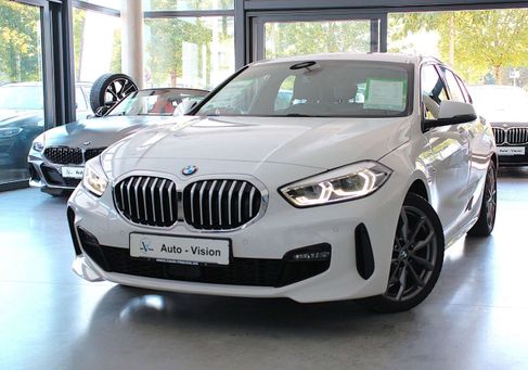 BMW 120, 2021