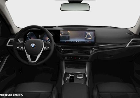 BMW 320, 2023 3