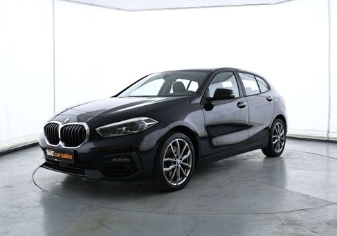 BMW 120, 2022