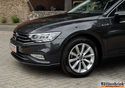 Volkswagen Passat Variant, 2023 3