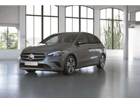 Mercedes-Benz B 250, 2022