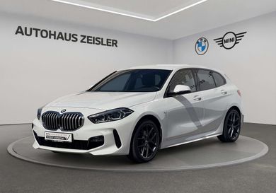 BMW 118, 2022