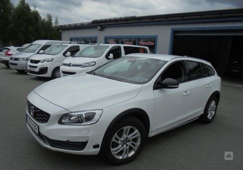 Volvo V60 Cross Country, 2017