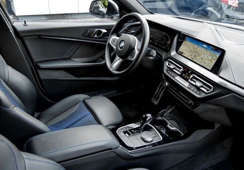 BMW 120, 2023