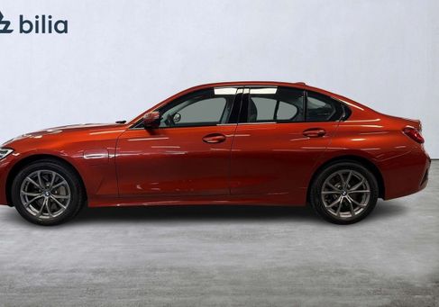 BMW 330, 2020