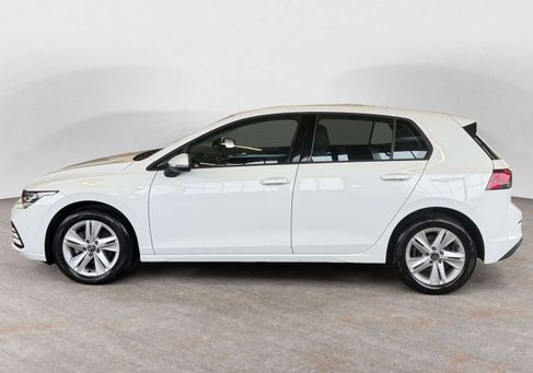 Volkswagen Golf, 2024 3