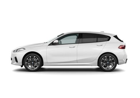 BMW 120, 2025 2