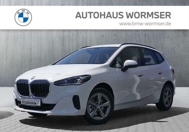 BMW 220, 2025