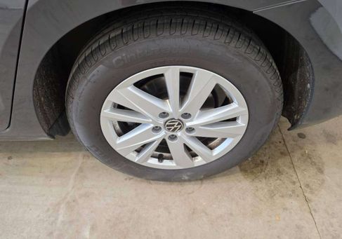 Volkswagen Touran, 2025 3