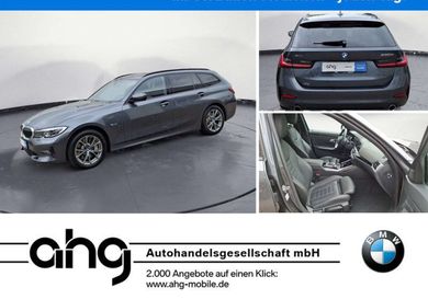 BMW 330, 2022