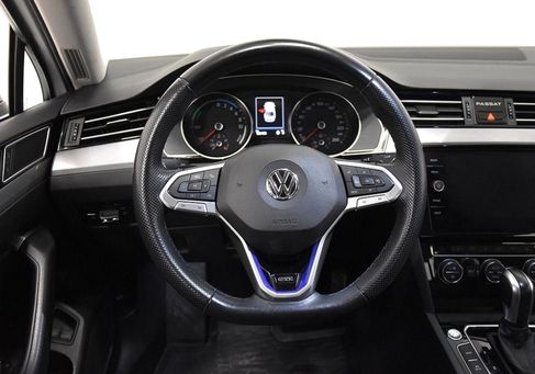 Volkswagen Passat, 2020