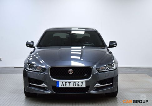 Jaguar XE, 2018