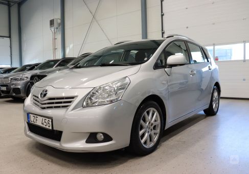 Toyota Verso, 2011