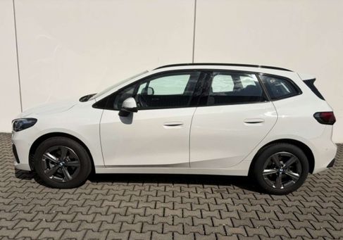 BMW 220, 2025 3