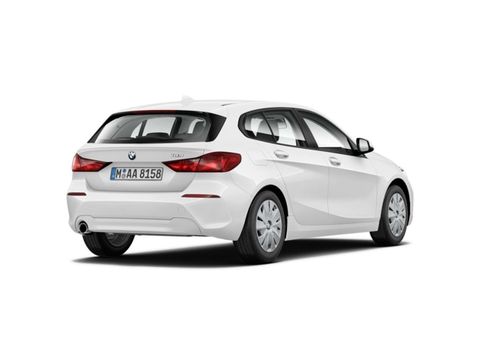 BMW 118, 2021