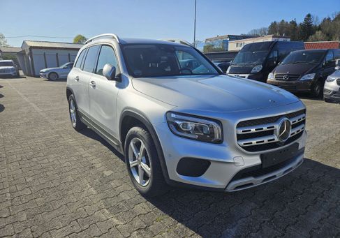 Mercedes-Benz GLB 200, 2022